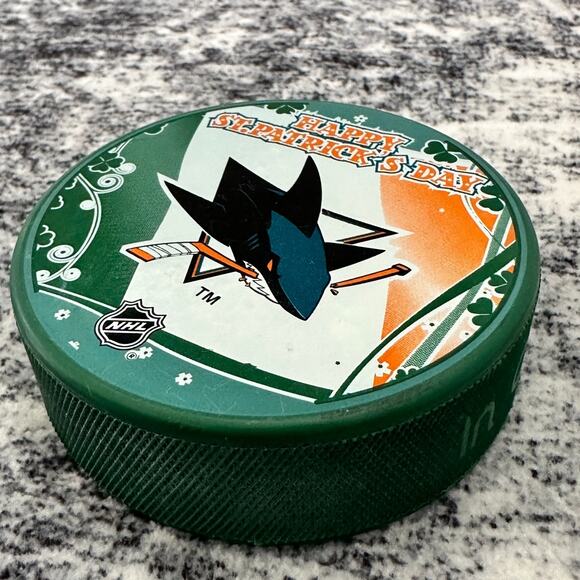 San Jose Sharks NHL Happy St. Patrick's Day Commemorative Hockey Puck Irish Flag - Picture 2 of 5
